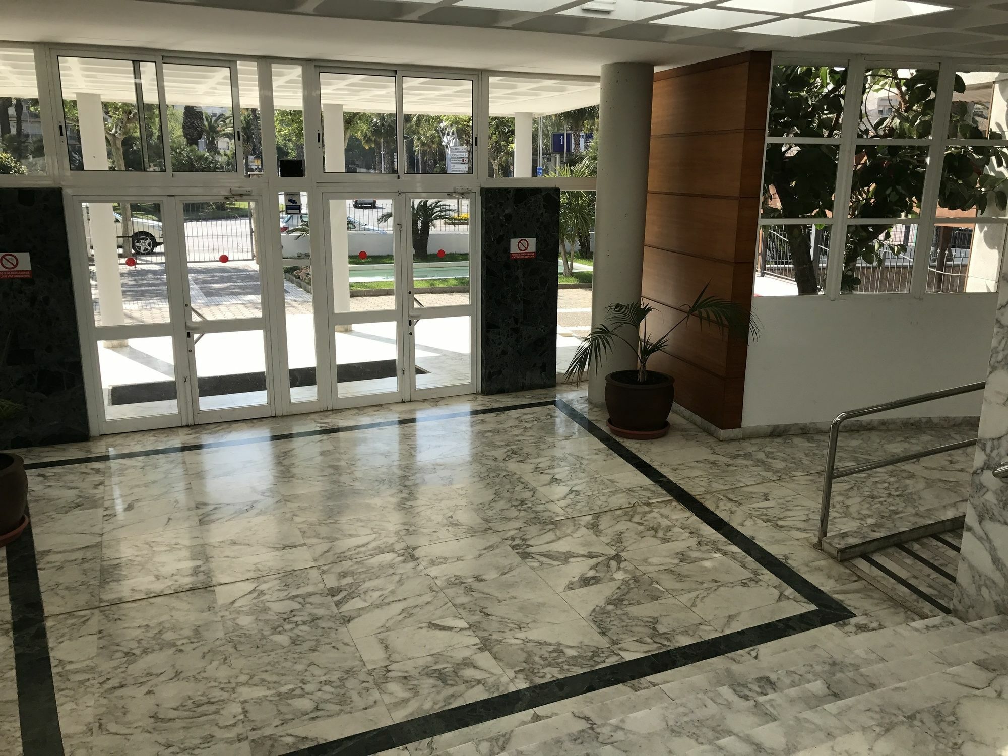 Costa Dorada Apartments Salou Exterior photo